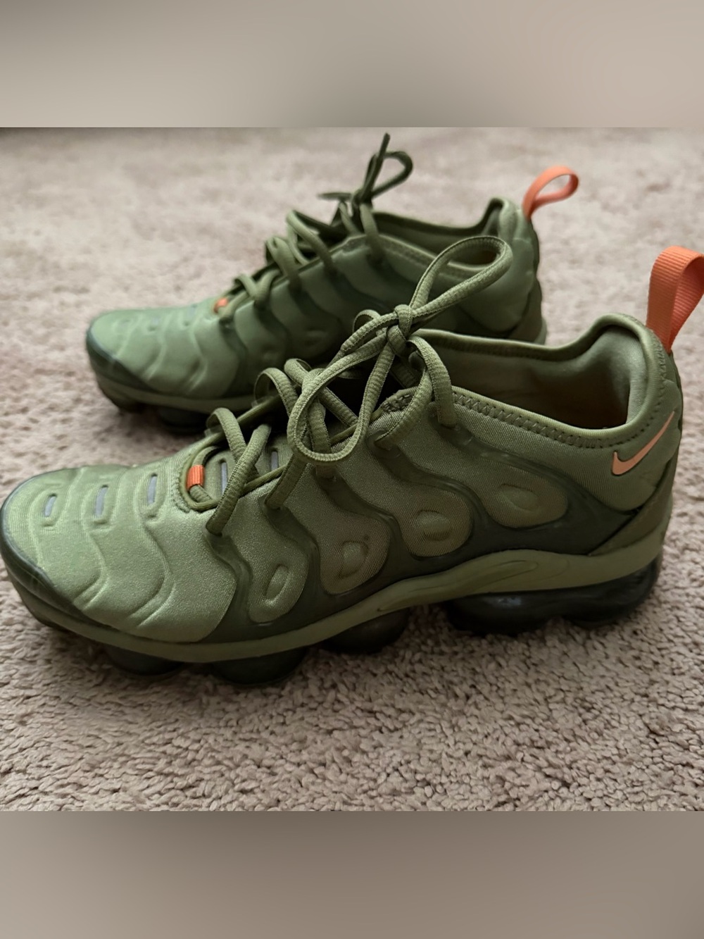 Nike Green Airmax Sneakers - Picture 2 of 4
